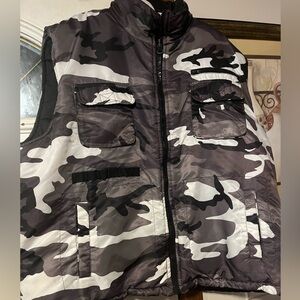 Camouflage Puffer Vest